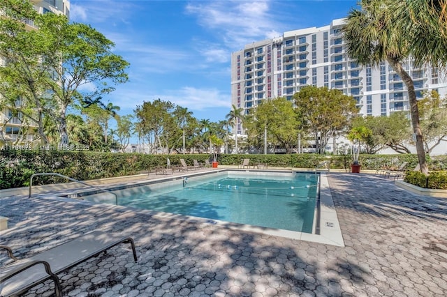 11111 Biscayne Blvd Unit 21H, Miami, FL 33181 - view of community pool