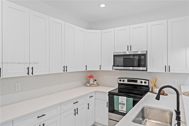 920 E Barton St, Lehigh Acres, FL 33974 - full bathroom featuring double vanity