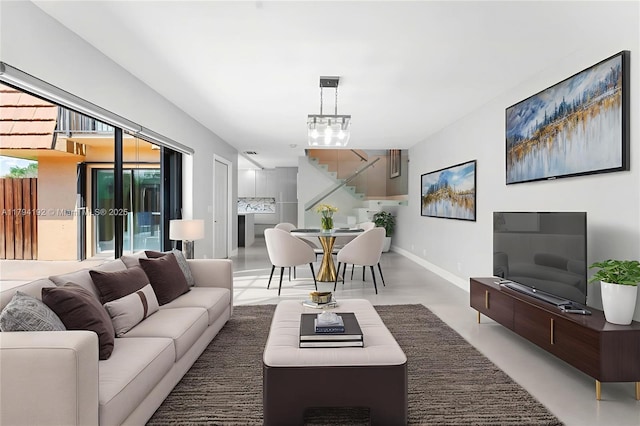 2557 Lakeview Ct Unit 2557, Cooper City, FL 33026 - living room featuring baseboards