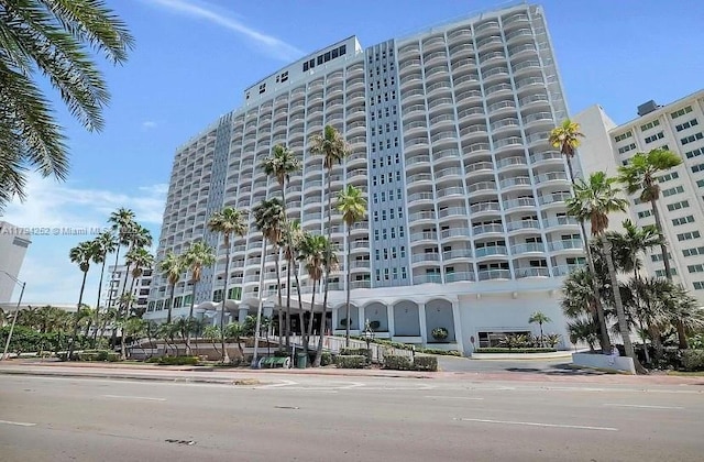 5401 Collins Ave Unit 411, Miami Beach, FL 33140 - view of property