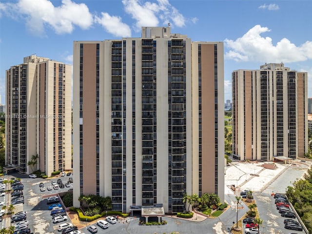 20301 W Country Club Dr Unit 1927, Aventura, FL 33180 - view of property with uncovered parking and a view of city