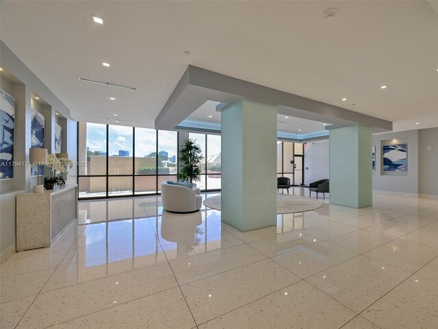 20301 W Country Club Dr Unit 1927, Aventura, FL 33180 - view of lobby