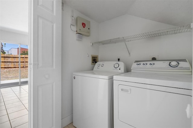 6813 Torch Key St, Lake Worth, FL 33467 - laundry area featuring independent washer and dryer, laundry area, and light tile patterned floors