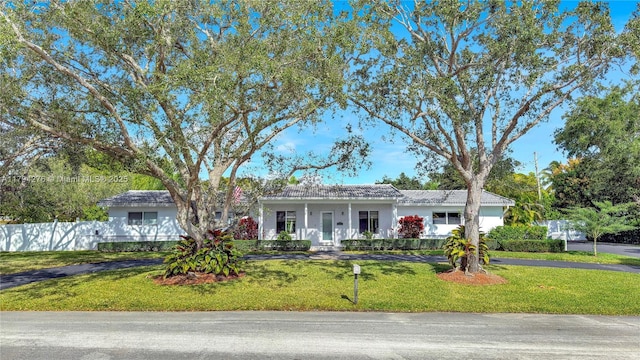 8195 SW 151st St, Palmetto Bay, FL 33158 - ranch-style house featuring fence and a front lawn