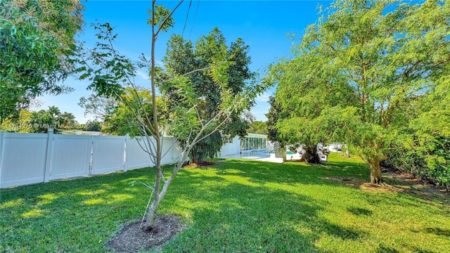 8195 SW 151st St, Palmetto Bay, FL 33158 - view of yard featuring a fenced backyard