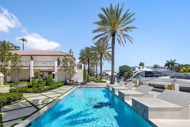 600 Isle Of Palms Dr, Fort Lauderdale, FL 33301 - pool with a patio area