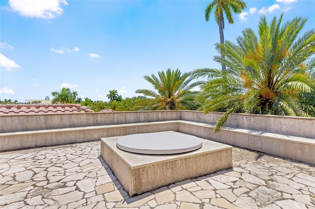 600 Isle Of Palms Dr, Fort Lauderdale, FL 33301 - view of patio / terrace featuring a hot tub