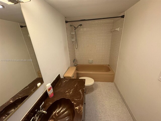 2851 NE 183rd St Unit 1408E, Aventura, FL 33160 - bathroom featuring tile patterned floors, toilet, and shower / washtub combination