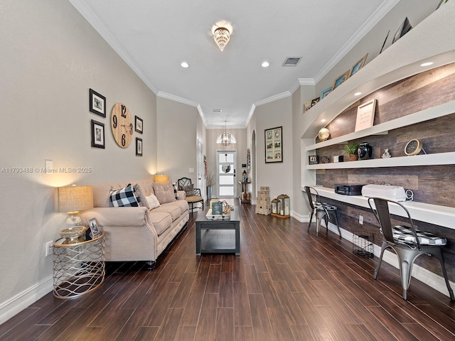 973 NE 36th Ave, Homestead, FL 33033 - living room featuring recessed lighting, baseboards, wood finished floors, visible vents, and ornamental molding