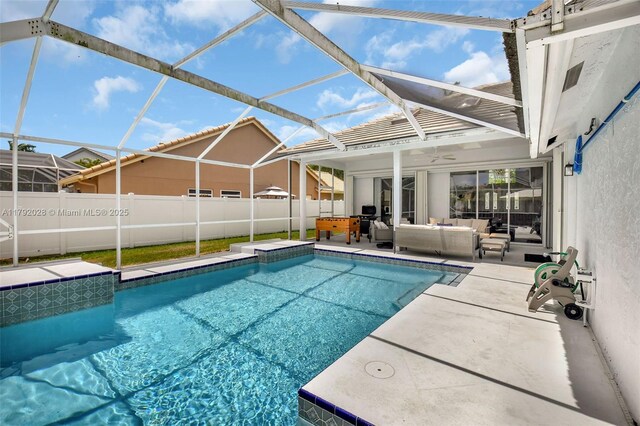 7649 Briar Cliff Cir, Lake Worth, FL 33467 - view of pool featuring an outdoor hangout area, a patio, fence, and glass enclosure