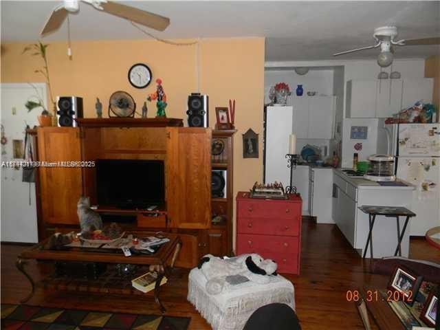1275 Marseille Dr Unit 40, Miami Beach, FL 33141 - photo 5