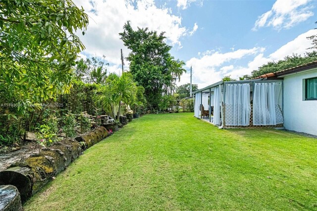 480 NW 88th Ter, El Portal, FL 33150 - view of yard
