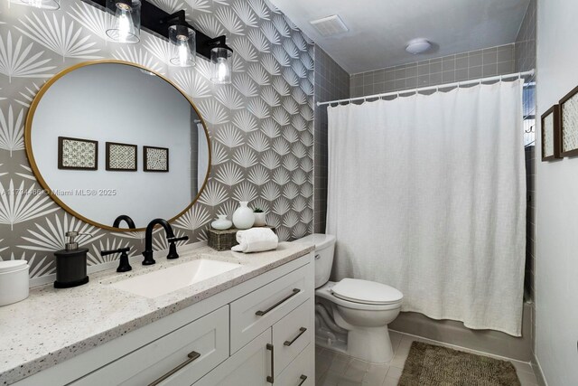 6255 SW 99th Ter, Pinecrest, FL 33156 - bathroom featuring vanity, shower / tub combo with curtain, tile patterned flooring, visible vents, and toilet