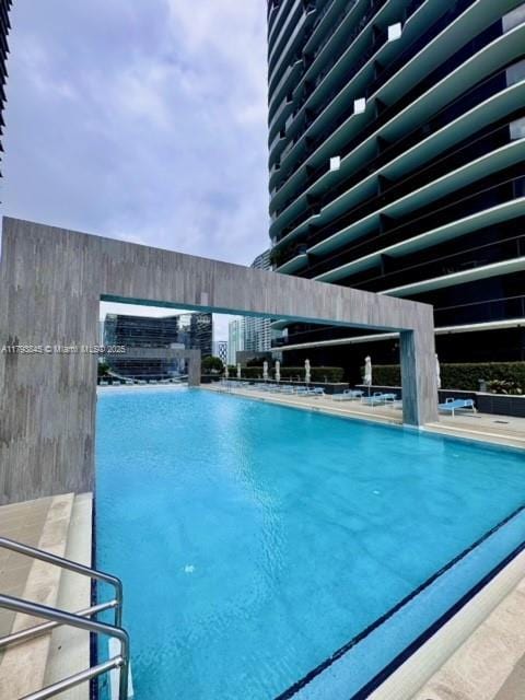 view of swimming pool