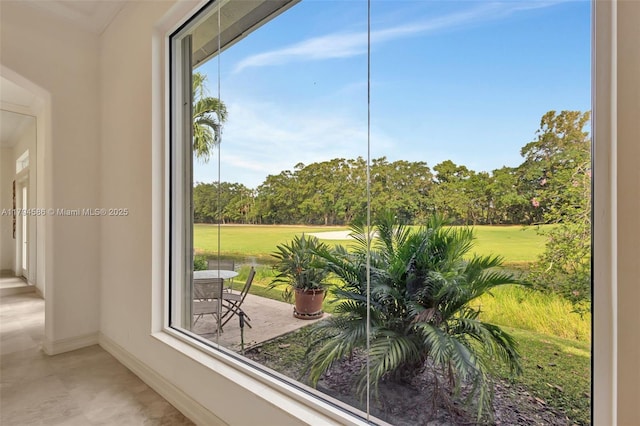4 Mccairn Ct, Palm Beach Gardens, FL 33418 - interior details featuring baseboards and golf course view