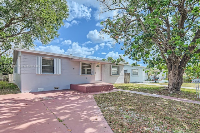 6437 Custer St, Hollywood, FL 33024 - view of front facade with crawl space