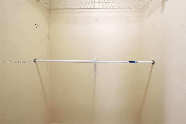 5810 NW 82nd Ter, Tamarac, FL 33321 - view of walk in closet