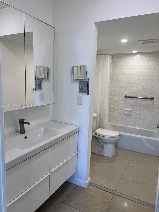 400 N Riverside Dr Unit 512, Pompano Beach, FL 33062 - full bath featuring vanity, toilet, tile patterned floors, shower / bathtub combination with curtain, and recessed lighting