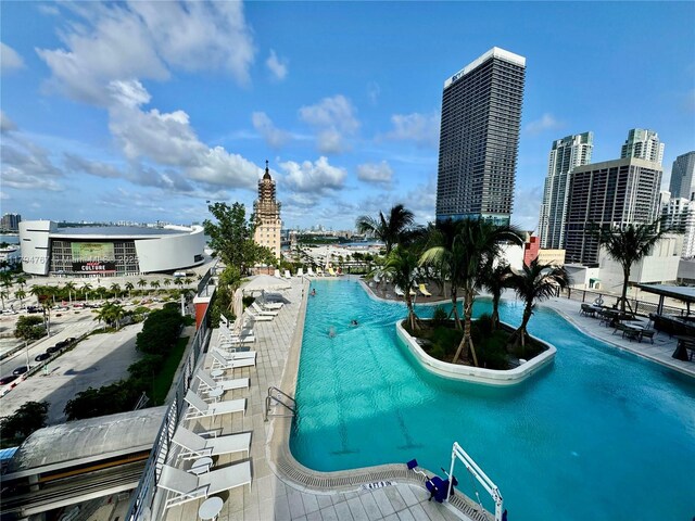 601 NE 1st Ave Unit 3108, Miami, FL 33132 - view of pool featuring a city view
