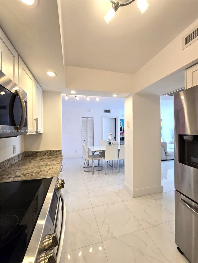 5600 Collins Ave Unit 7V, Miami Beach, FL 33140 - photo 9