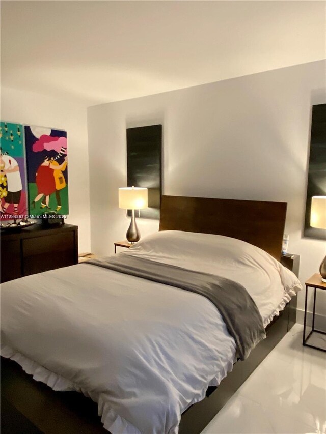 5600 Collins Ave Unit 7V, Miami Beach, FL 33140 - photo 15