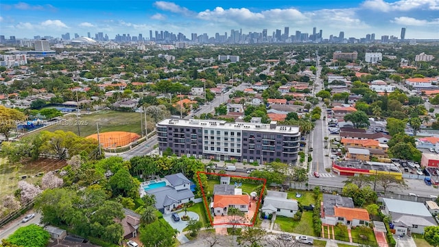 bird's eye view with a view of city
