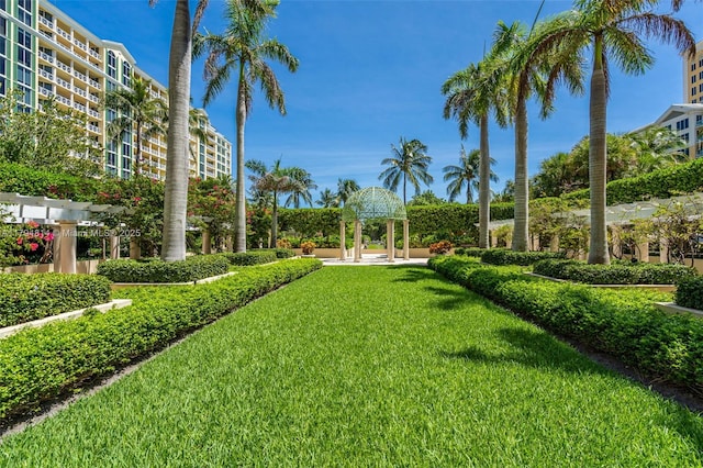 445 Grand Bay Dr Unit 1001, Key Biscayne, FL 33149 - surrounding community featuring a yard and a gazebo