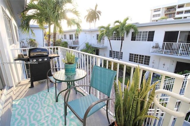 balcony with a grill