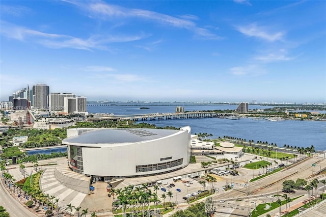 view of water feature with a city view