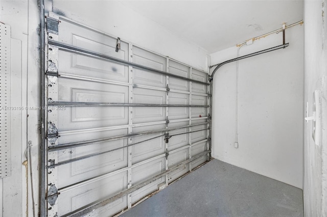 6421 NW 24th Pl, Sunrise, FL 33313 - view of garage