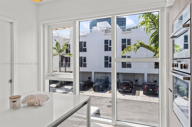 455 NE 39th St Unit 304, Miami, FL 33137 - view of doorway