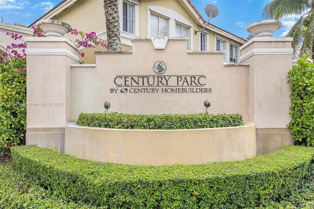 view of community / neighborhood sign