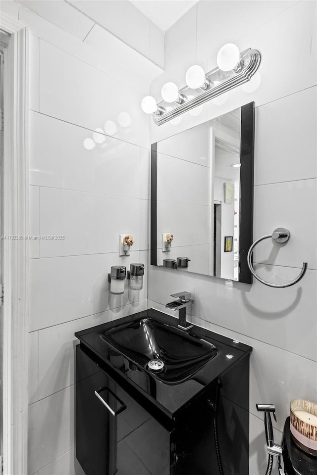 9365 SW 44th St, Miami, FL 33165 - bathroom with vanity