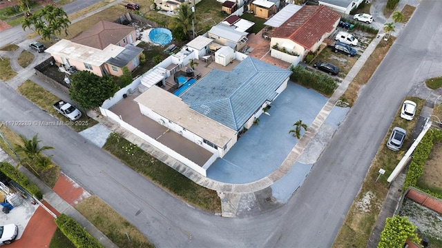 9365 SW 44th St, Miami, FL 33165 - birds eye view of property with a residential view