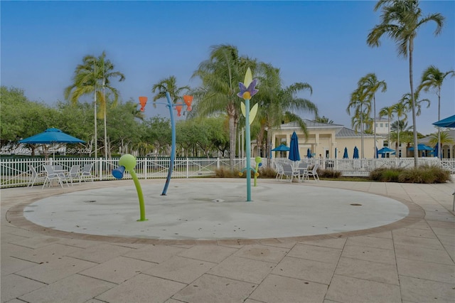 3064 SE 1st Dr Unit 3, Homestead, FL 33033 - view of community featuring fence