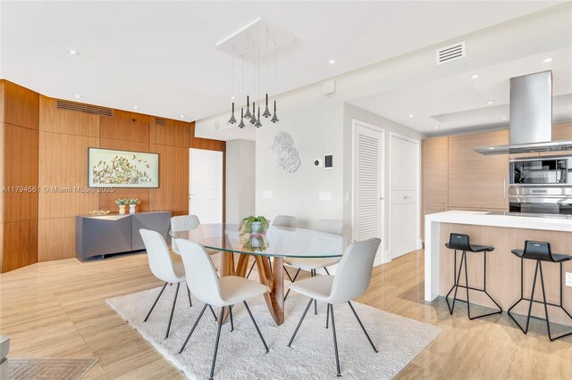 17111 Biscayne Blvd Unit 2208, Aventura, FL 33160 - dining space with light wood-type flooring and recessed lighting
