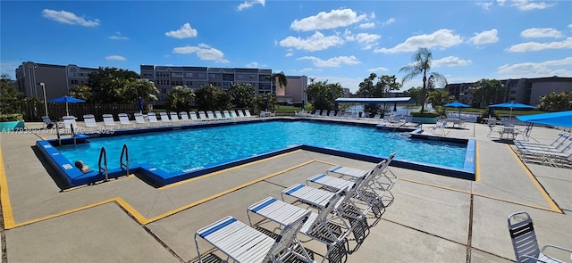 10207 Sunrise Lakes Blvd Unit 307, Sunrise, FL 33322 - community pool with a patio