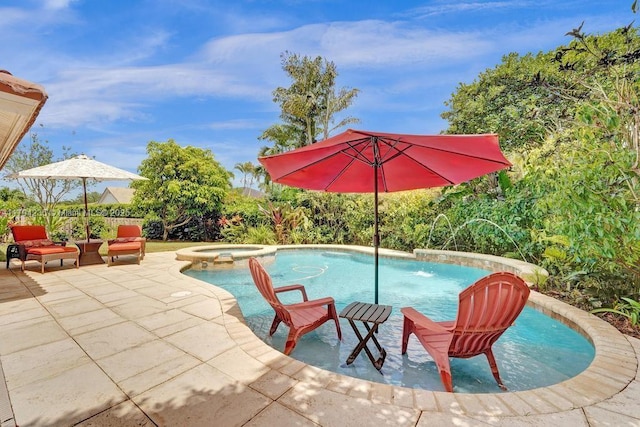 9682 Ridgecrest Ct, Davie, FL 33328 - view of pool featuring a patio and a pool with connected hot tub