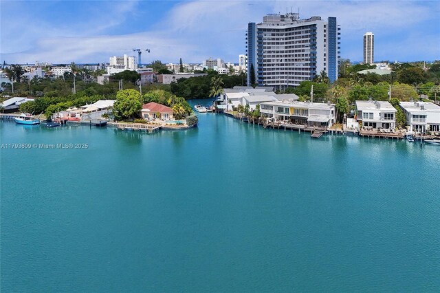 171 N Shore Dr Unit 171-1, Miami Beach, FL 33141 - drone / aerial view of a large body of water