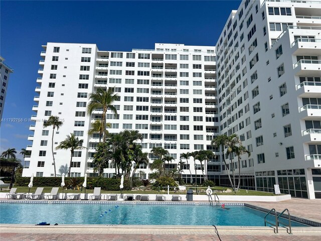 5005 Collins Ave Unit 214, Miami Beach, FL 33140 - view of pool