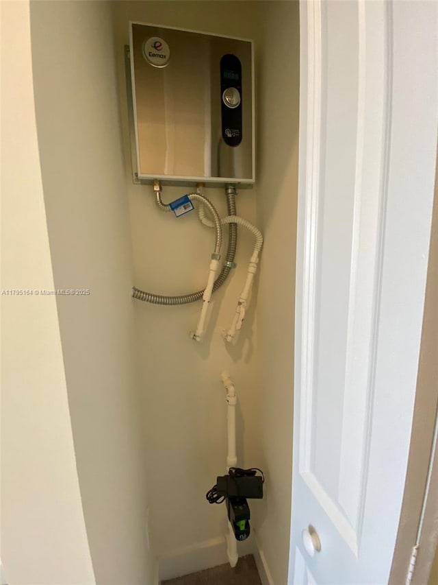 10250 NW 66th St Unit 103, Doral, FL 33178 - room details featuring baseboards