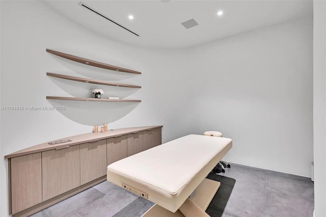 office featuring recessed lighting and concrete floors