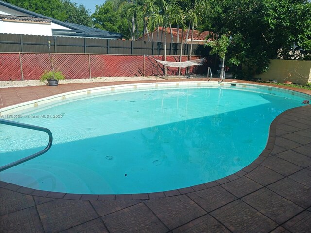 14020 Alamanda Ave, Miami Lakes, FL 33014 - photo 13