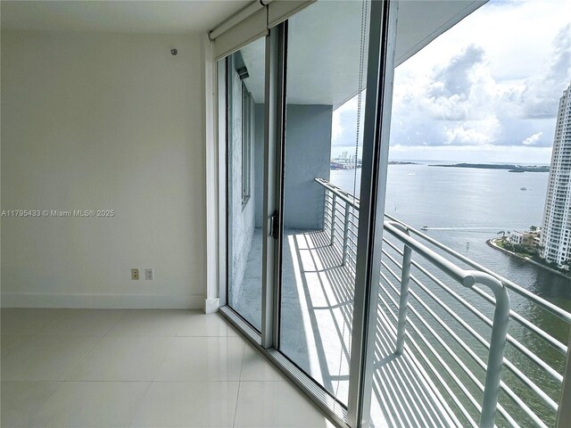 325 S Biscayne Blvd Unit 2917, Miami, FL 33131 - balcony featuring a water view