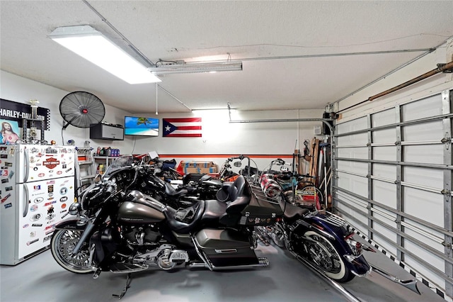 2093 NW 208th Ter, Pembroke Pines, FL 33029 - garage featuring freestanding refrigerator
