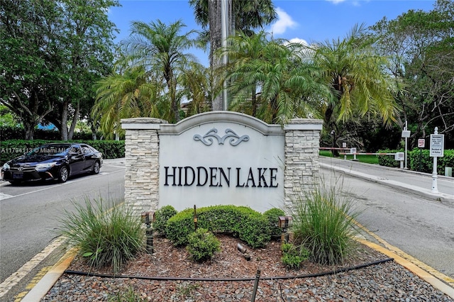 2093 NW 208th Ter, Pembroke Pines, FL 33029 - view of community / neighborhood sign