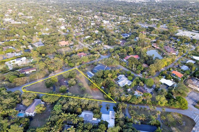 6650 SW 85th Ave, Miami, FL 33143 - aerial overview of property's location with property boundaries highlighted