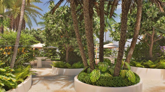 9 Island Ave Unit 1209, Miami Beach, FL 33139 - view of home's community featuring a gate and fence
