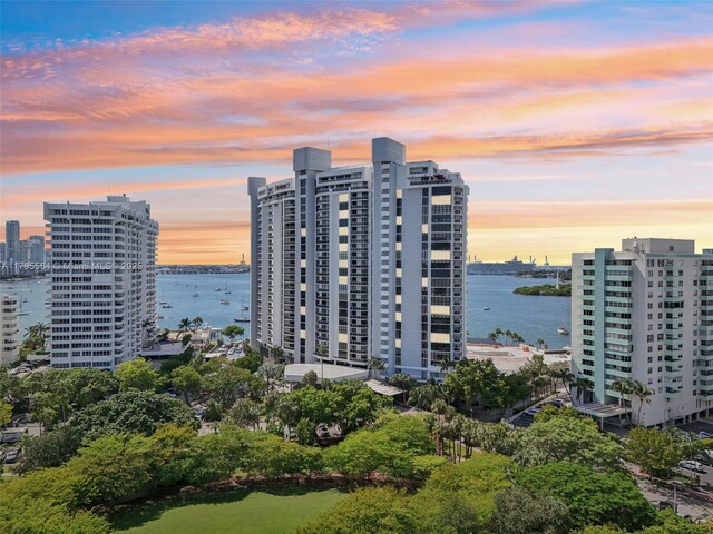 9 Island Ave Unit 1209, Miami Beach, FL 33139 - view of urban area featuring a nearby body of water