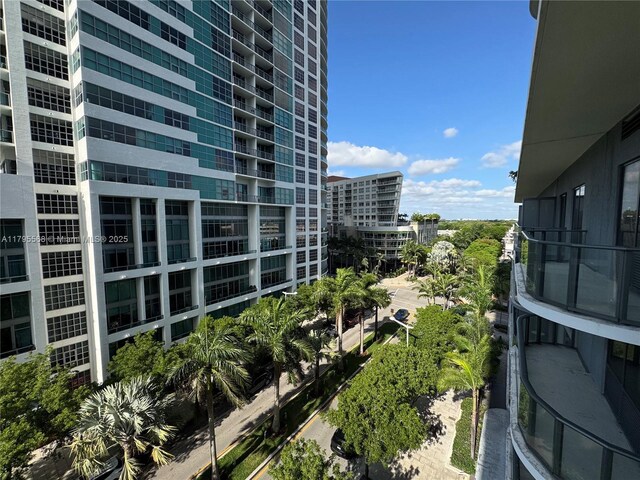 121 NE 34th St Unit L601, Miami, FL 33137 - lobby featuring a wall of windows